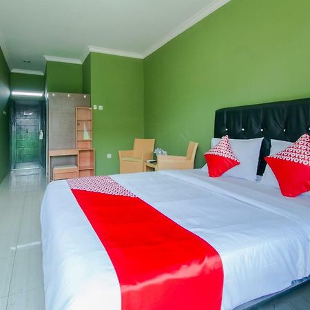 Oyo 1014 Bettah Coba 2 Sukabumi Hotel Exterior photo